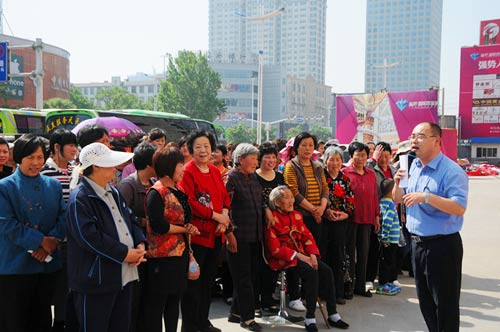 贫困母亲看大美临沂新变化