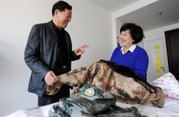 寻找最美家庭之——从一人拥军 到全家“总动员”